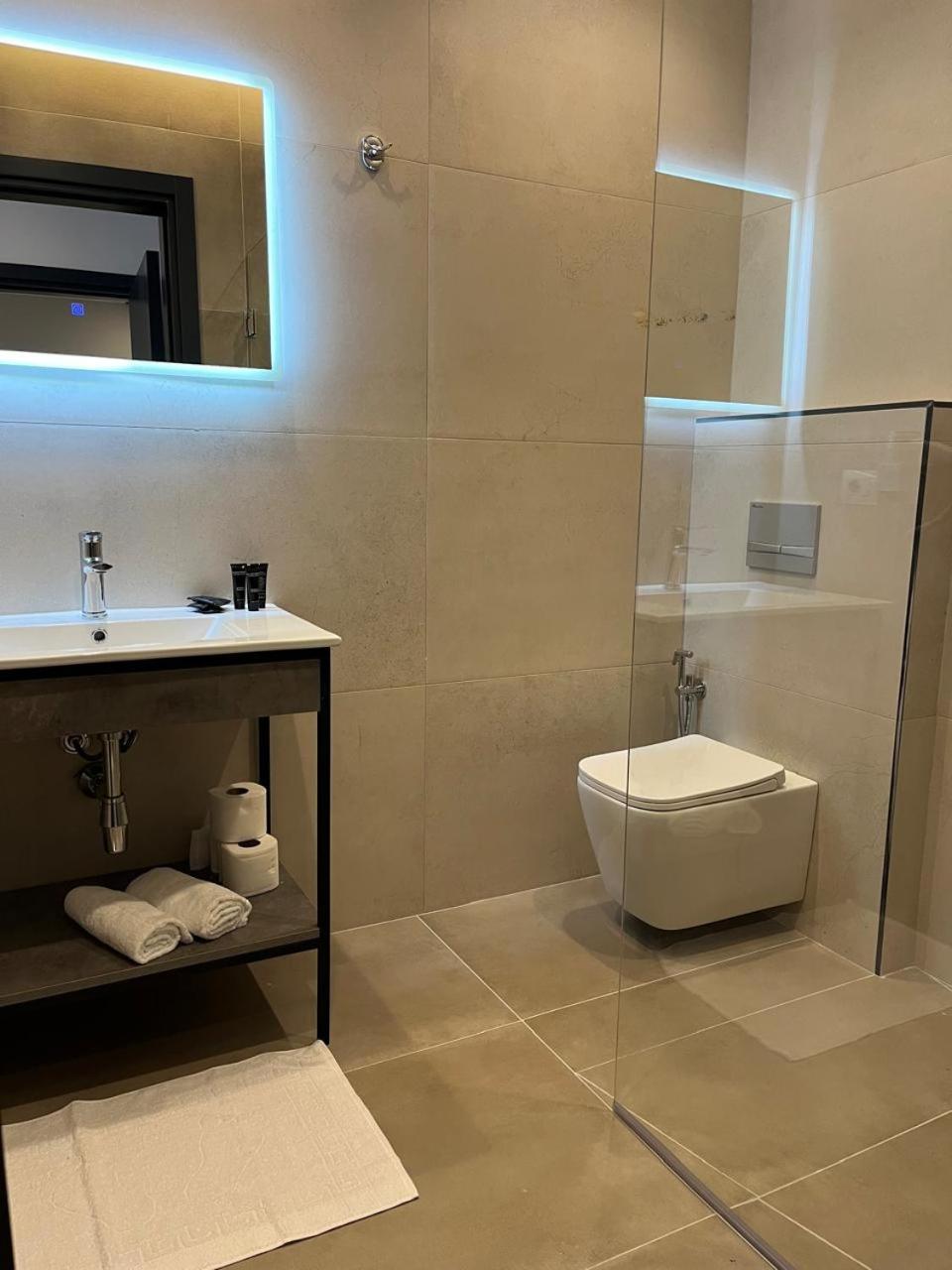 North Alb Hotel Shkodër Eksteriør bilde